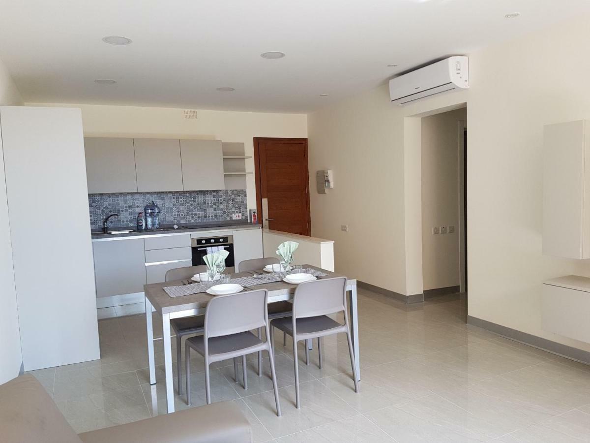 Fort Cambray Apartment With Spectacular Sea Views Mgarr Exterior photo