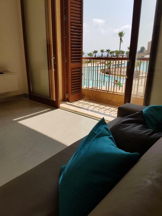 Fort Cambray Apartment With Spectacular Sea Views Mgarr Exterior photo